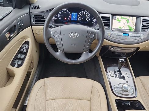 Used 2009 Hyundai Genesis 3.8 w/ Technology Pkg 4 image 11
