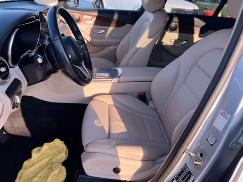 Used 2022 Mercedes-Benz GLC 300 4MATIC image 21