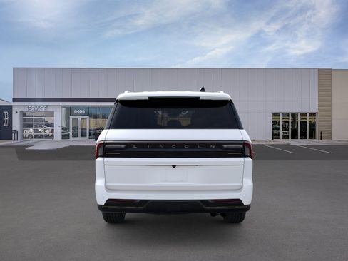 New 2026 Lincoln Navigator L Black Label AWD/4WD image 5