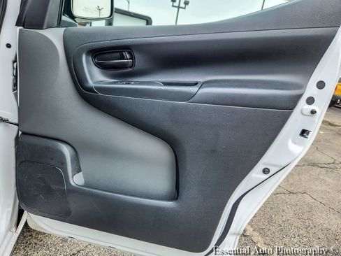 Used 2019 Nissan NV200 S w/ Back Door Glass Package FWD image 18