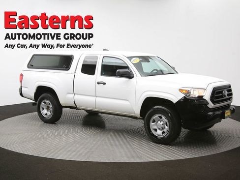 Used 2020 Toyota Tacoma SR image 46