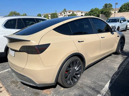 Used 2023 Tesla Model Y Performance AWD/4WD image 5