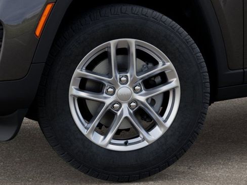 New 2025 Jeep Grand Cherokee Laredo X w/ Luxury Tech Group I image 7