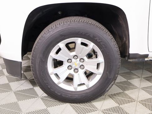 Used 2022 Chevrolet Colorado LT w/ Fleet Safety Package image 16