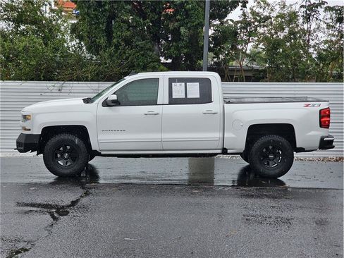 Used 2018 Chevrolet Silverado 1500 LT w/ All Star Edition AWD/4WD image 13