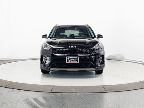 Used 2022 Kia Niro LXS FWD image 2