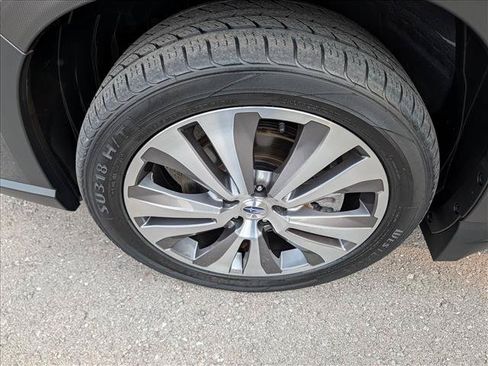 Used 2021 Subaru Ascent Touring AWD/4WD image 9