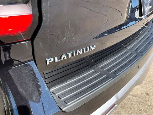 Certified 2023 Ford Expedition Platinum image 9