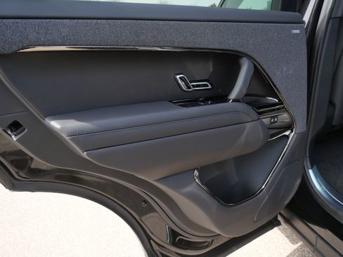 New 2026 Land Rover Range Rover Sport Dynamic SE AWD/4WD image 6