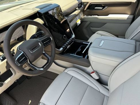New 2026 GMC Yukon Denali AWD/4WD image 10