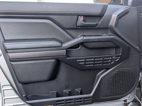 Used 2025 Toyota 4Runner SR5 image 11