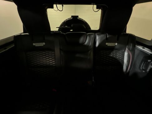 Used 2023 Jeep Wrangler Unlimited Rubicon w/ Xtreme 35 Tire Package AWD/4WD image 25