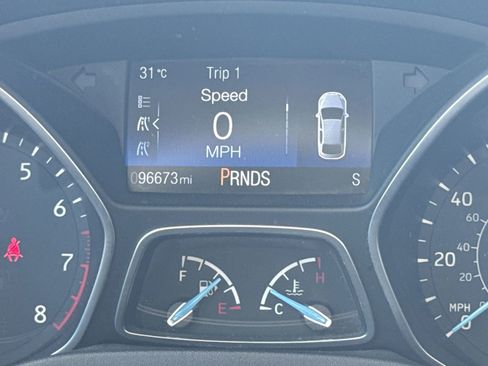 Used 2017 Ford Focus SEL image 22