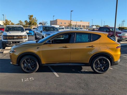 Used 2024 Dodge Hornet R/T w/ Tech Pack w/o Parking image 3