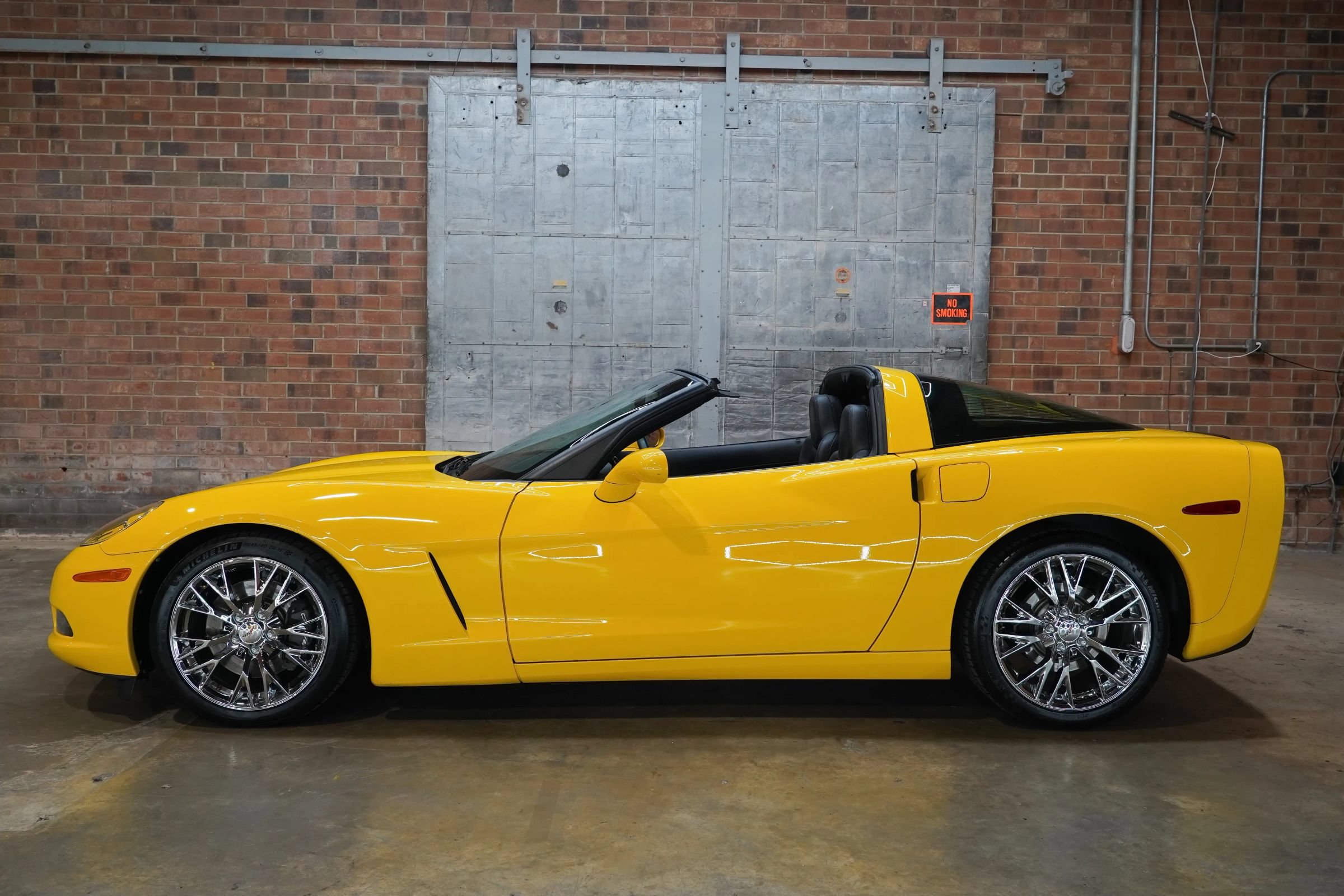 Used 2012 Chevrolet Corvette Coupe w/ Roof Package RWD image 45