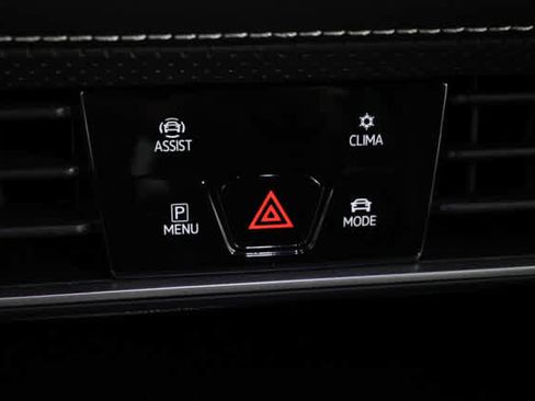 Used 2024 Volkswagen Atlas Cross Sport SEL Premium R-Line AWD/4WD image 29