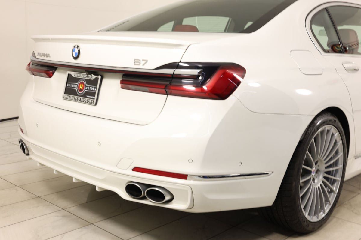 Used 2022 BMW ALPINA B7 xDrive AWD/4WD image 44
