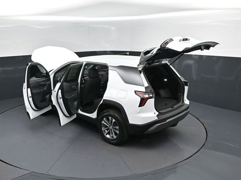 New 2026 Chevrolet Equinox LT w/ Safety and Technology Package image 2