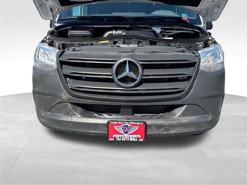 Used 2021 Mercedes-Benz Sprinter 2500 image 20