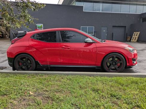 Used 2020 Hyundai Veloster N w/ Performance Package FWD image 2