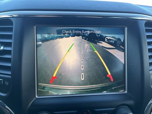 Used 2016 Jeep Grand Cherokee Limited 75th Anniversary image 15