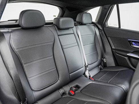 Certified 2026 Mercedes-Benz GLC 300 4MATIC image 10