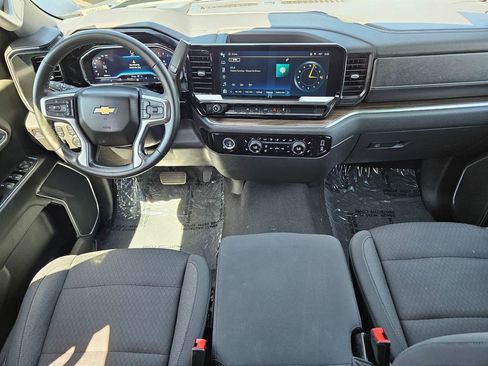 Used 2023 Chevrolet Silverado 1500 LT AWD/4WD image 21