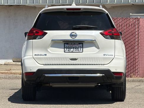 Used 2020 Nissan Rogue SV w/ Premium Package AWD/4WD image 5