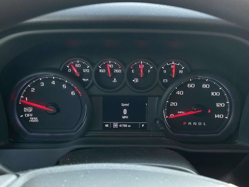 Used 2022 Chevrolet Silverado 1500 Custom AWD/4WD image 13
