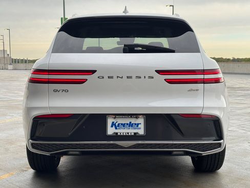 New 2026 Genesis GV70 2.5T Advanced AWD/4WD image 4