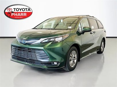 New 2025 Toyota Sienna XLE