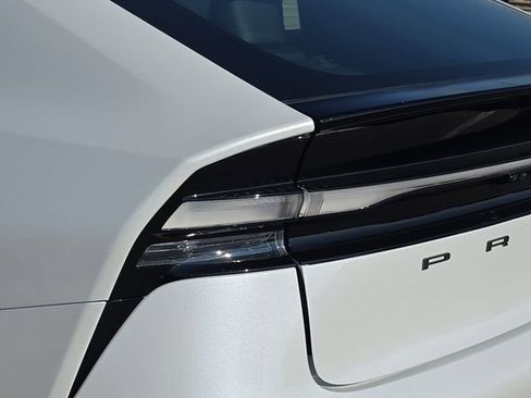 New 2026 Toyota Prius Plug-In Hybrid FWD image 35
