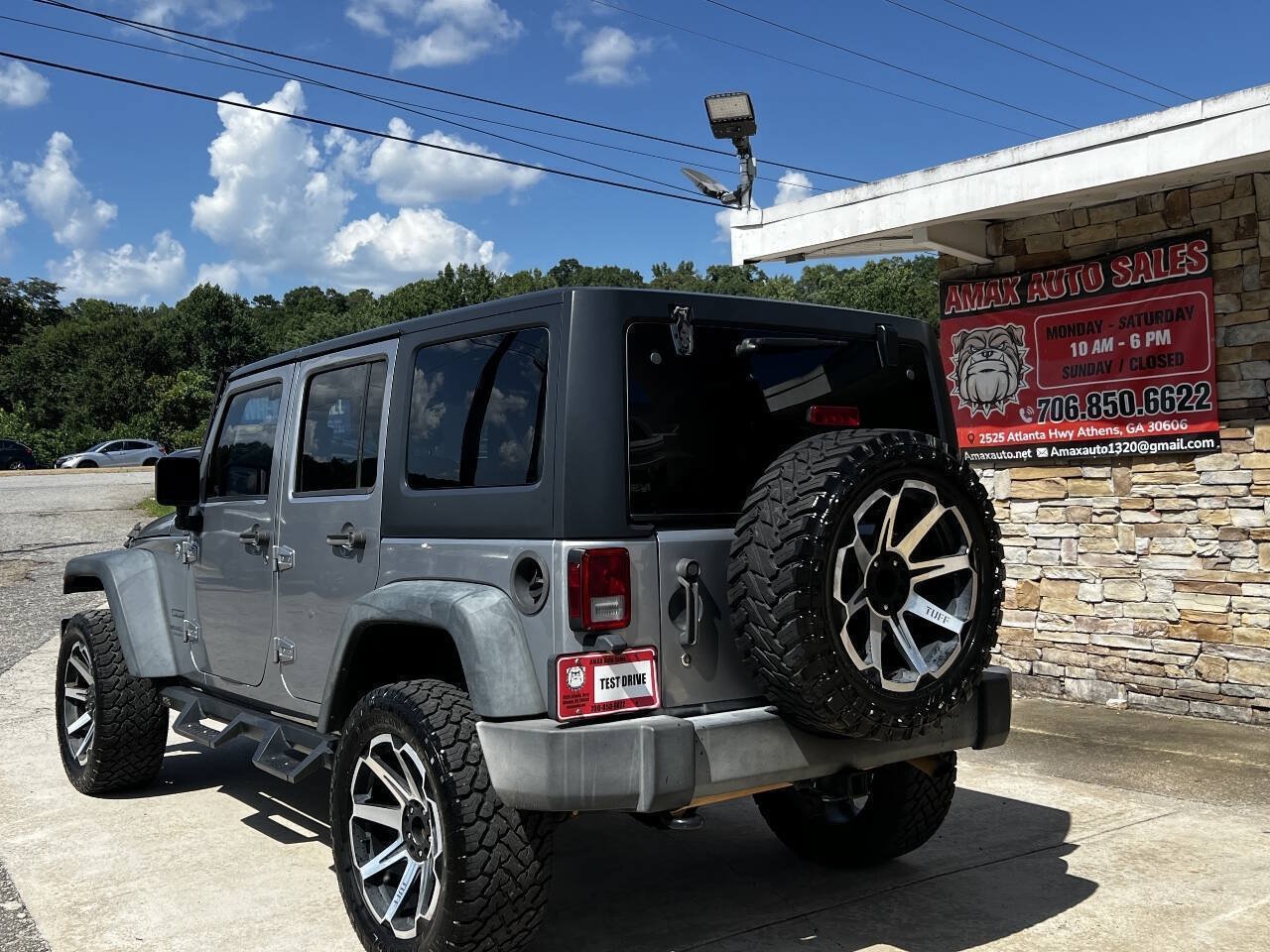 Used 2015 Jeep Wrangler Unlimited Sport w/ Quick Order Package 24S AWD/4WD image 4