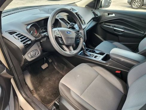 Used 2018 Ford Escape SE w/ SE Sync 3 Package FWD image 8
