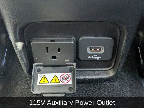 Used 2020 Jeep Compass Latitude w/ Popular Equipment Group image 16