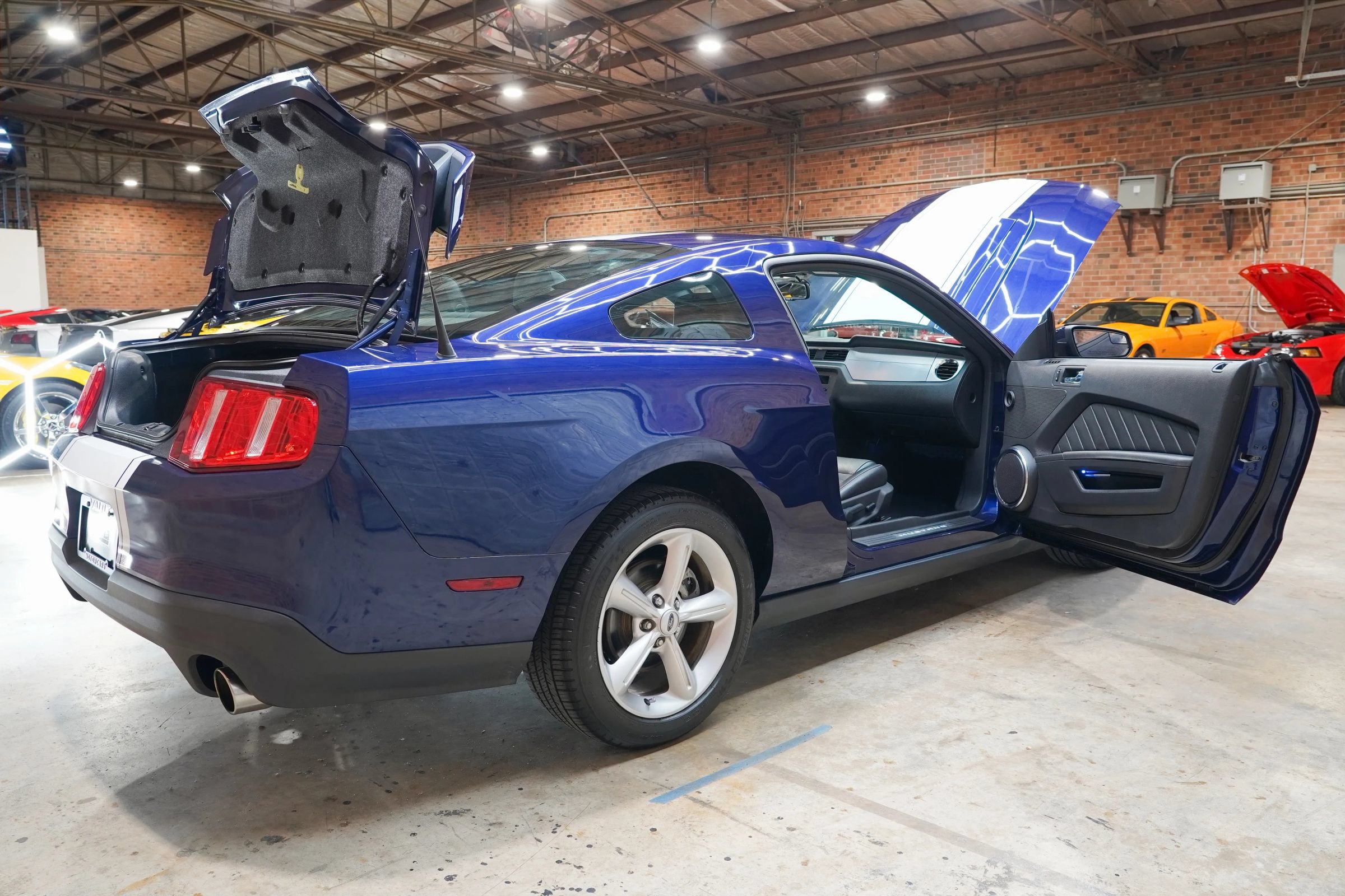 Used 2012 Ford Mustang GT Premium w/ GT Coupe Accessory Pkg 4 RWD image 28