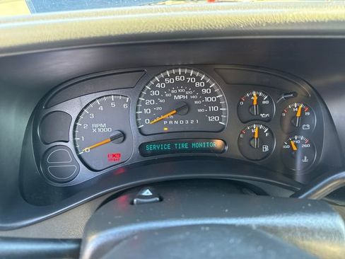 Used 2006 Chevrolet Suburban LT w/ Preferred Equipment Group image 20