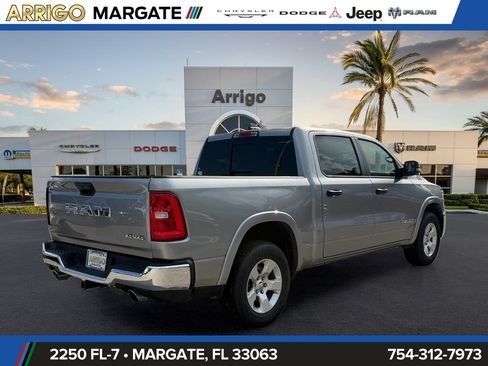 Used 2025 RAM 1500 Big Horn AWD/4WD image 7