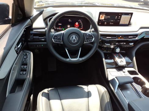 Certified 2024 Acura MDX SH-AWD w/ Technology Package image 9