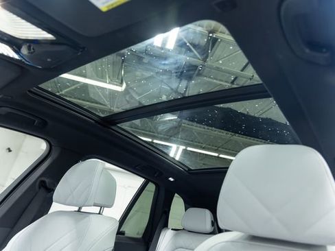 Certified 2024 BMW X5 xDrive40i w/ M Sport Package AWD/4WD image 13