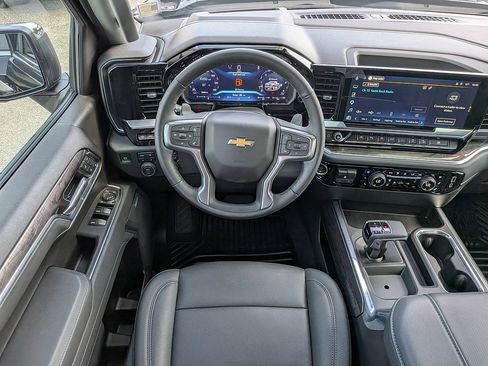 Certified 2026 Chevrolet Silverado 1500 LTZ w/ Technology Package AWD/4WD image 15