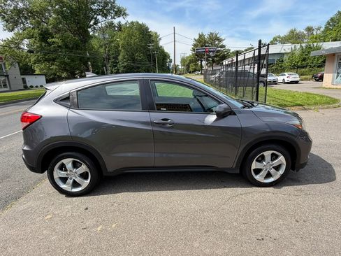 Used 2016 Honda HR-V LX image 4