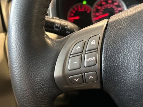 Used 2010 Subaru Impreza 2.5i Premium image 7