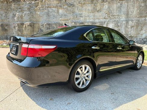 Used 2007 Lexus LS 460 RWD image 7