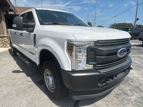 Used 2019 Ford F250 XL w/ Power Equipment Group AWD/4WD image 5