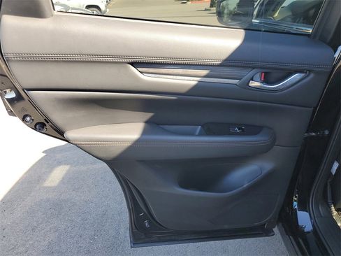 Used 2022 MAZDA CX-5 AWD 2.5 S w/ Premium Package image 16