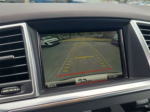 Used 2014 Mercedes-Benz ML 350 4MATIC image 24