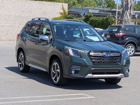 Used 2023 Subaru Forester Touring AWD/4WD image 3
