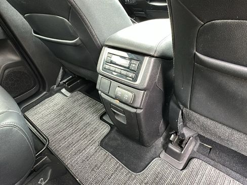 Used 2020 Subaru Ascent Limited AWD/4WD image 27