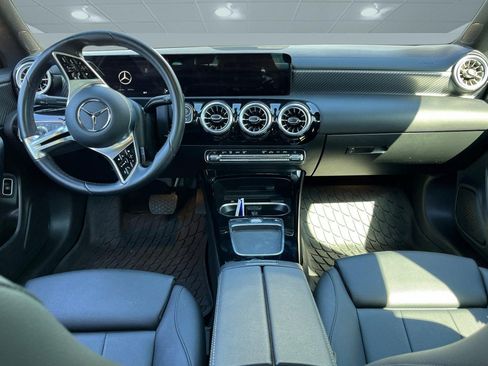 Used 2025 Mercedes-Benz CLA 250 4MATIC image 7